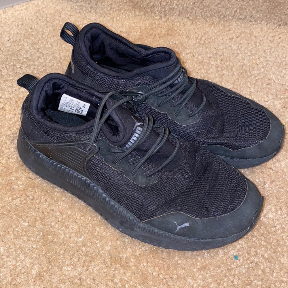 Puma Sneakers